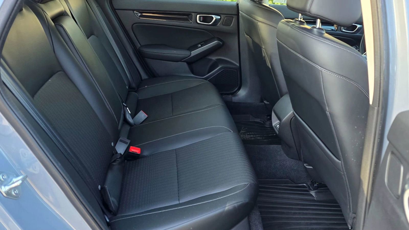 Used 2022 Honda Civic Touring image 10