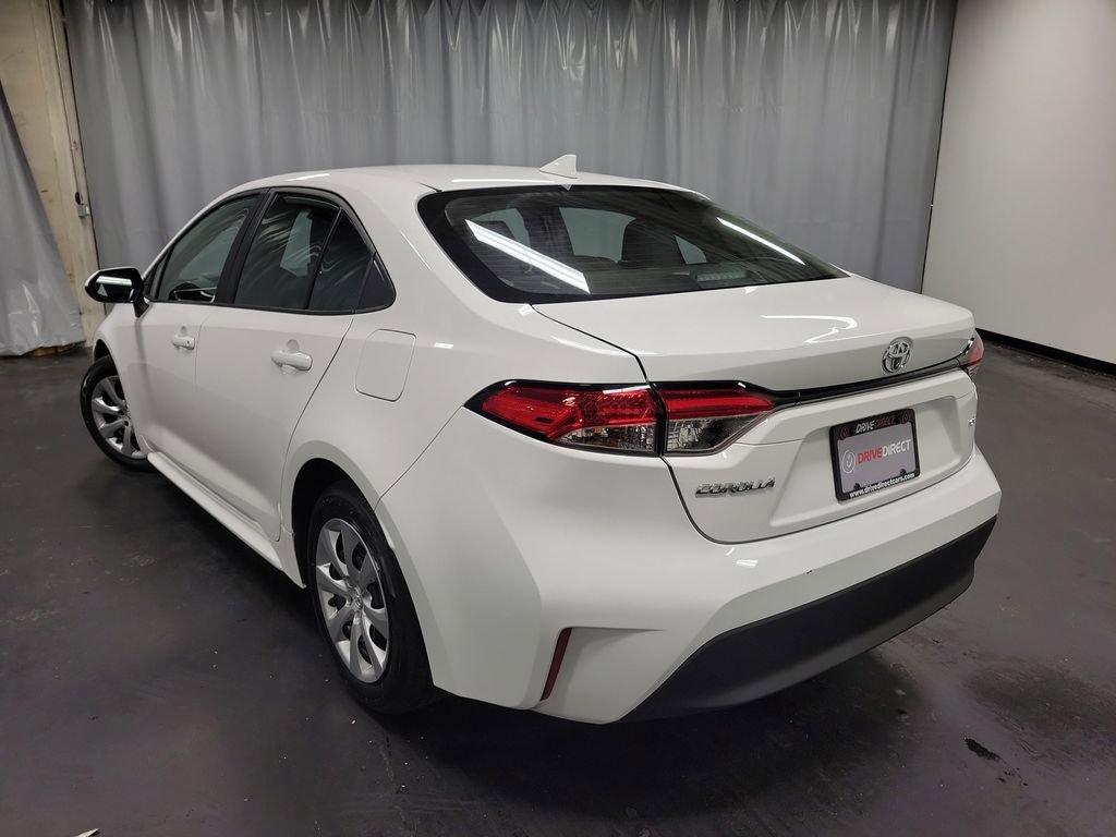 Used 2025 Toyota Corolla LE image 6