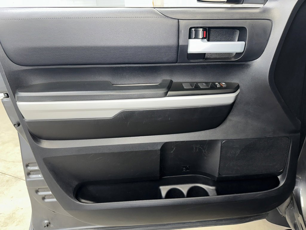 Used 2020 Toyota Tundra SR5 image 3