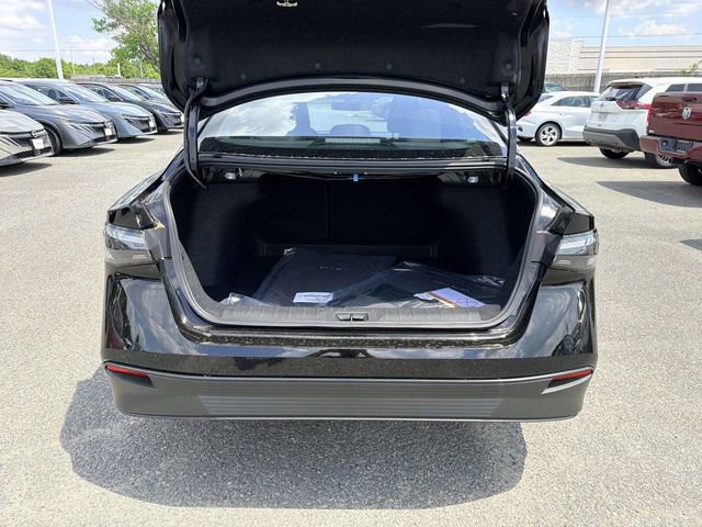 New 2026 Nissan Sentra SV w/ Floor Mat Package FWD image 12