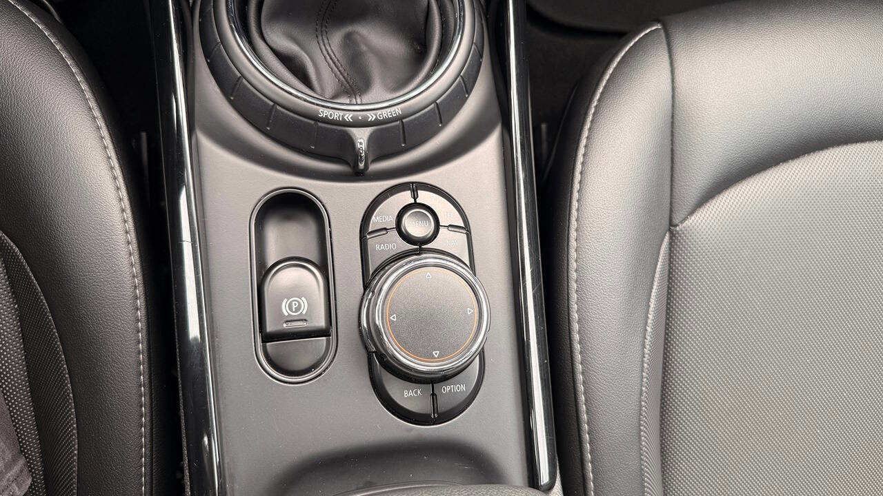 Used 2016 MINI Cooper Clubman image 35