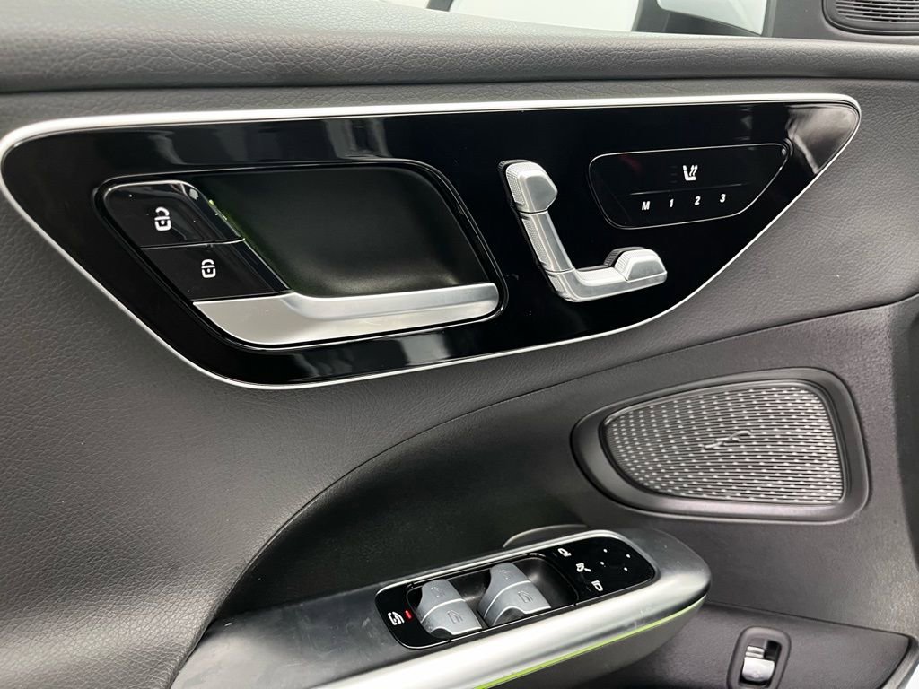 Used 2022 Mercedes-Benz C 300 4MATIC Sedan image 17