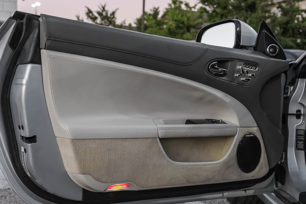 Used 2010 Jaguar XK Convertible image 39