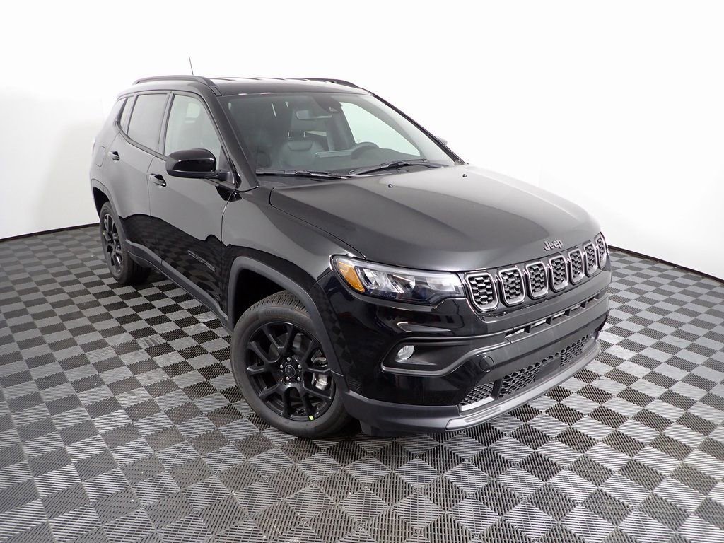 New 2026 Jeep Compass Latitude image 4