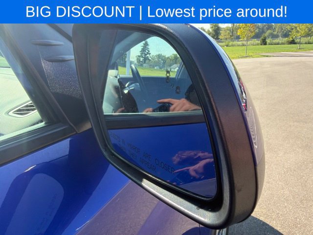 Used 2025 Hyundai Venue SEL FWD image 8