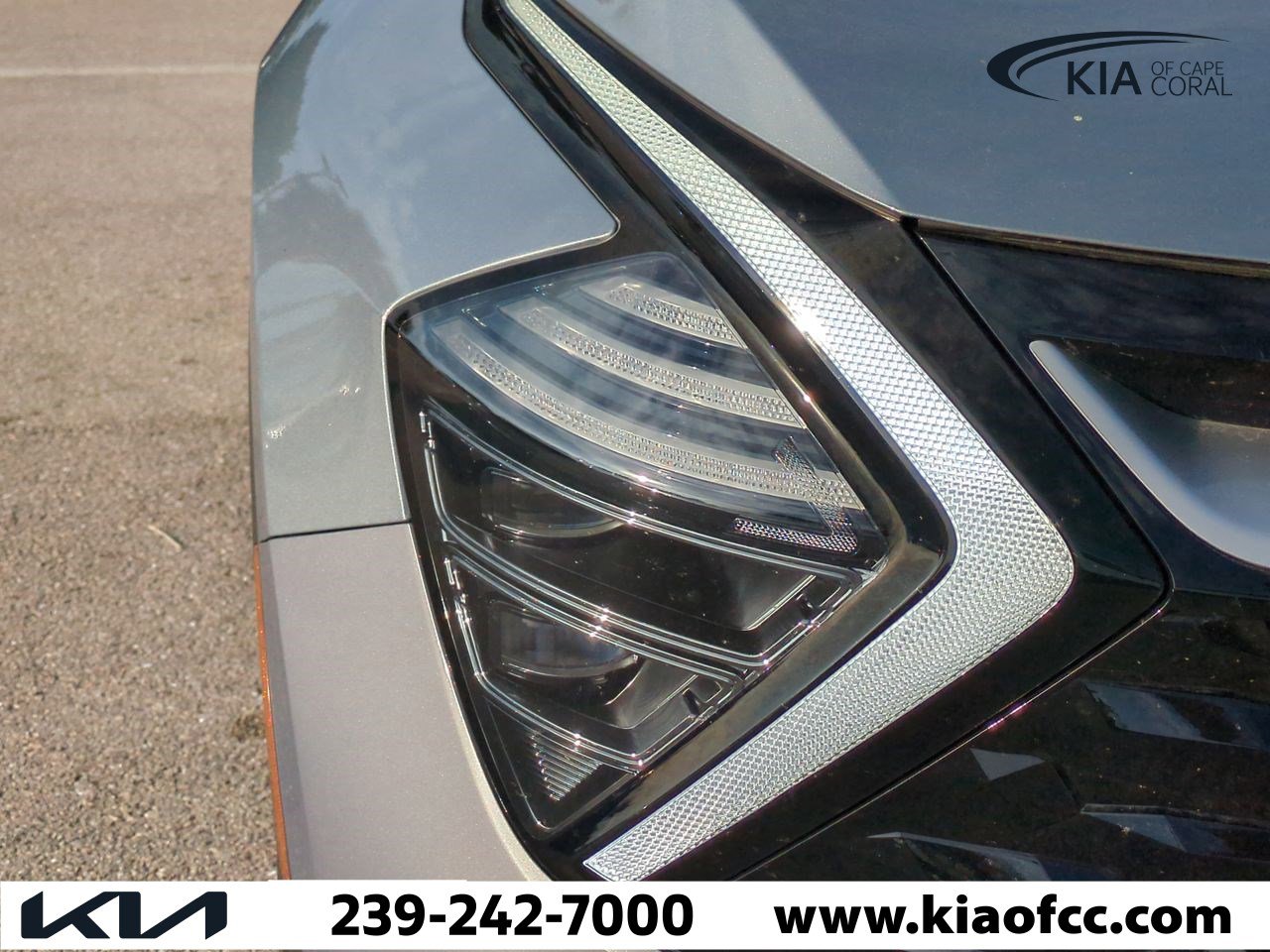 Certified 2025 Kia Sportage EX image 10