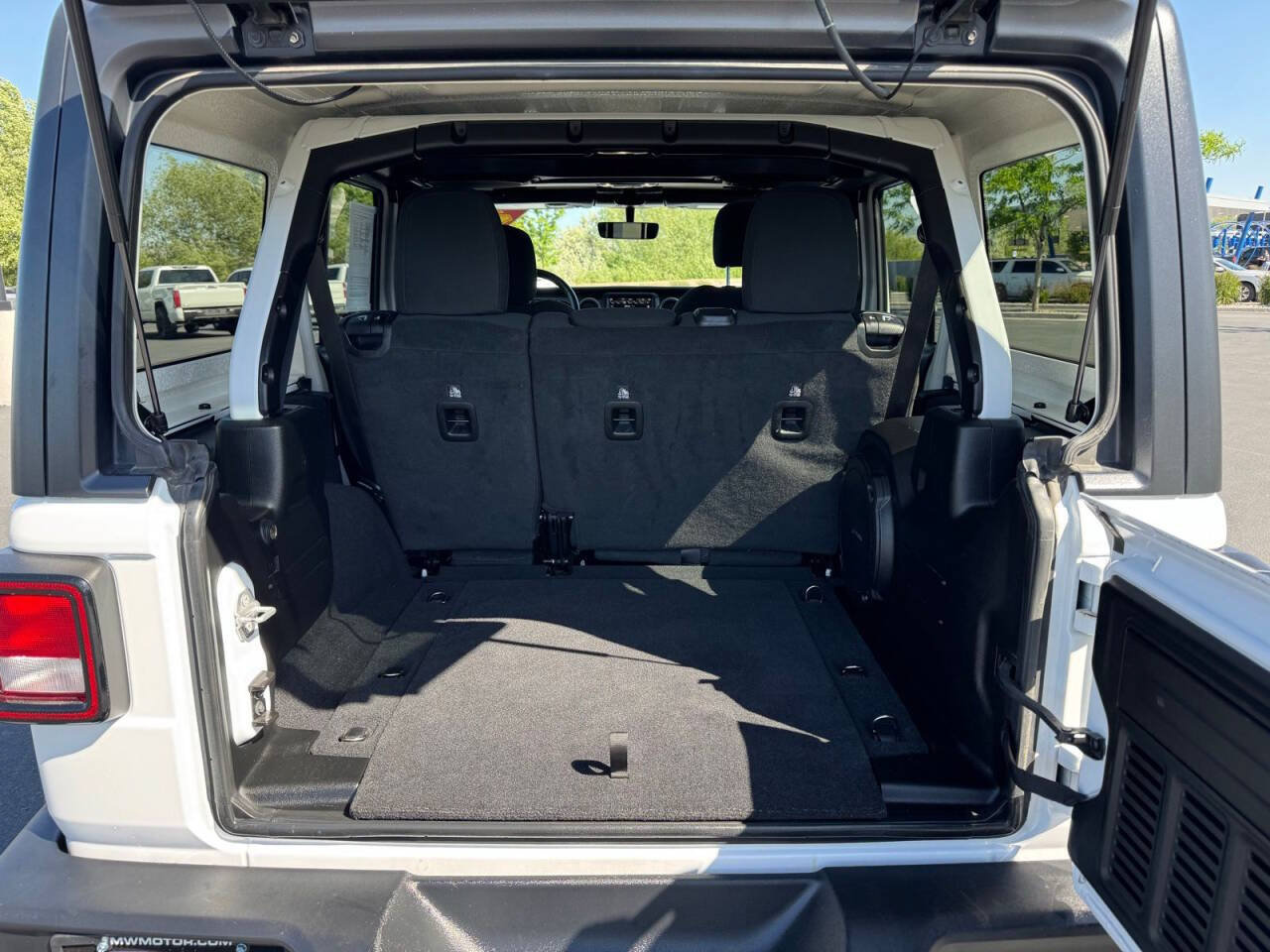 Used 2021 Jeep Wrangler Unlimited Sport w/ Uconnect 4C Nav & Sound Group AWD/4WD image 8