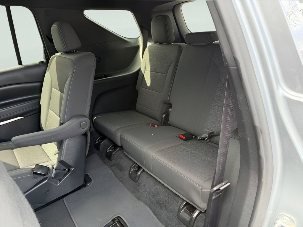 Used 2024 Chevrolet Traverse LT AWD/4WD image 34
