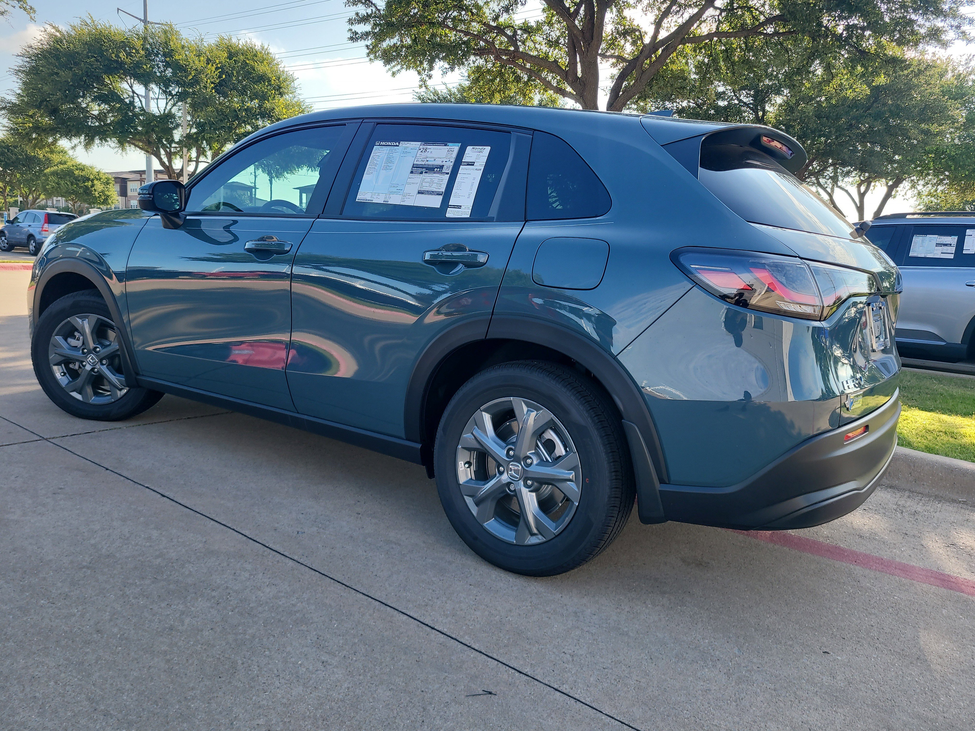 New 2027 Honda HR-V LX image 7