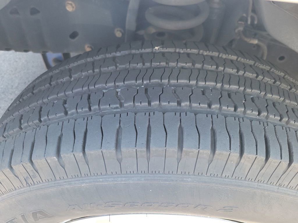 Used 2012 Ford E-350 and Econoline 350 XLT RWD image 6