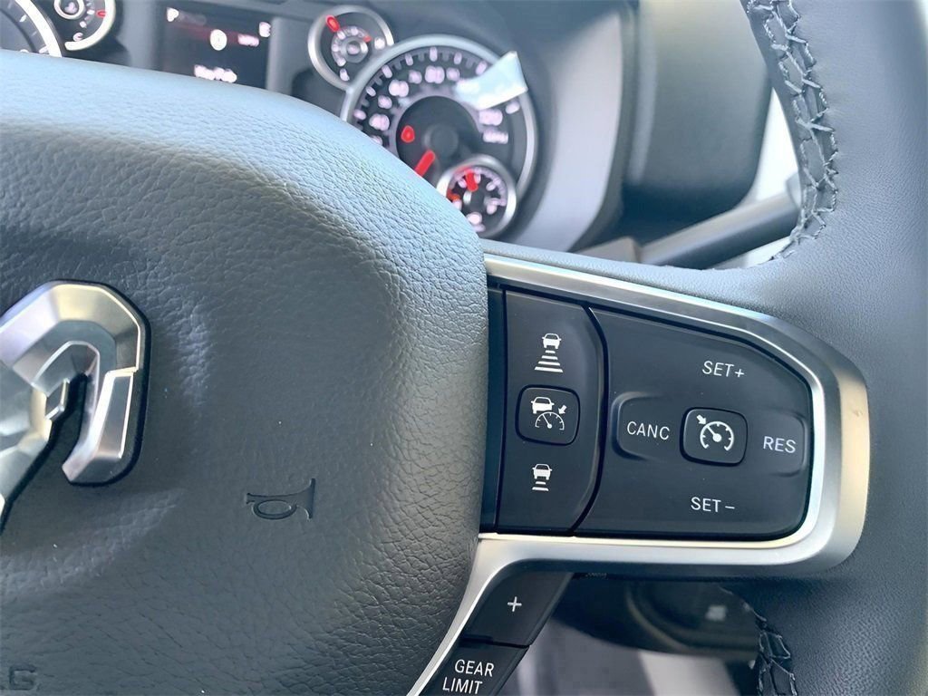 New 2026 RAM 2500 Big Horn AWD/4WD image 35