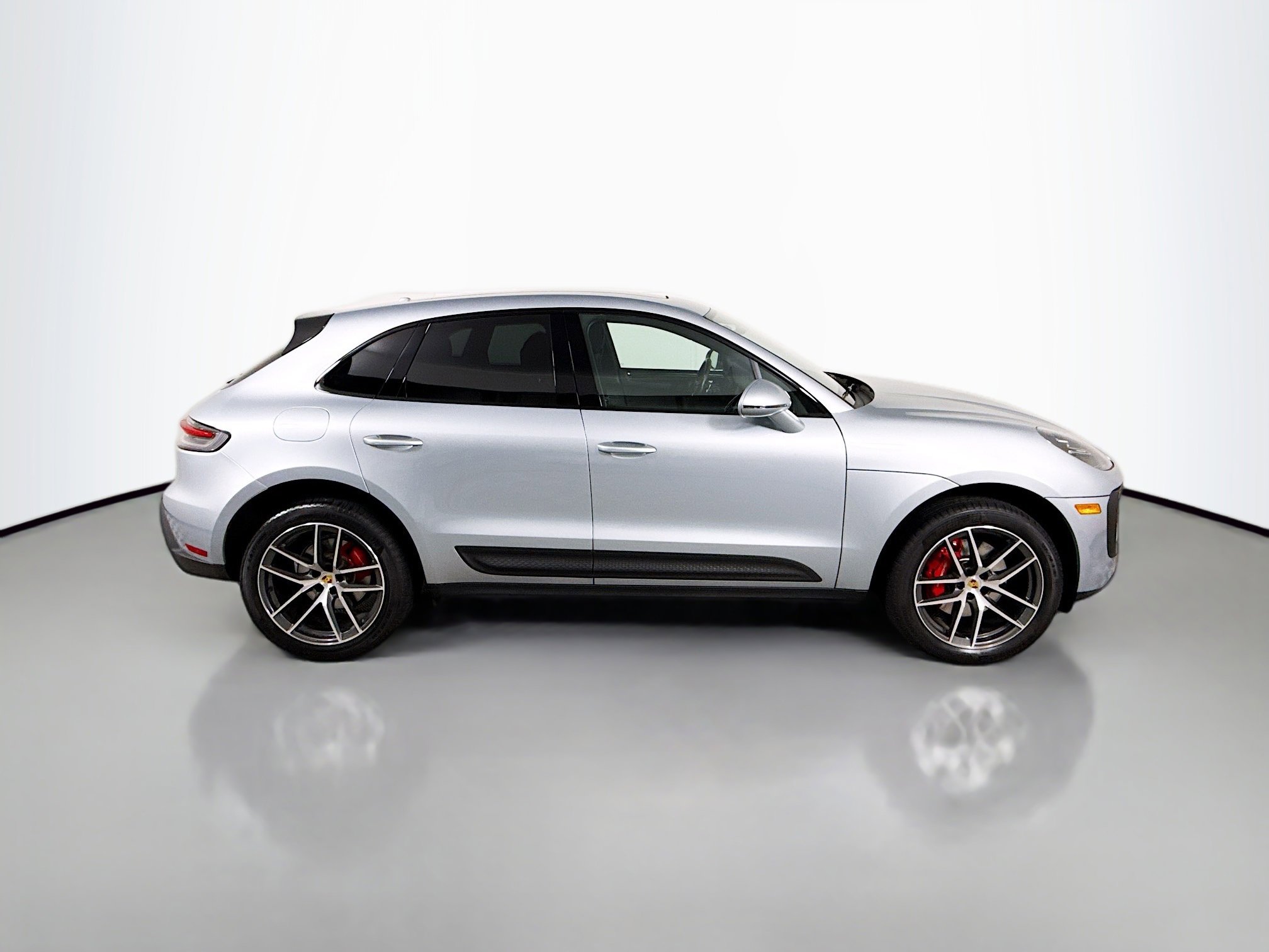 Used 2023 Porsche Macan S image 8