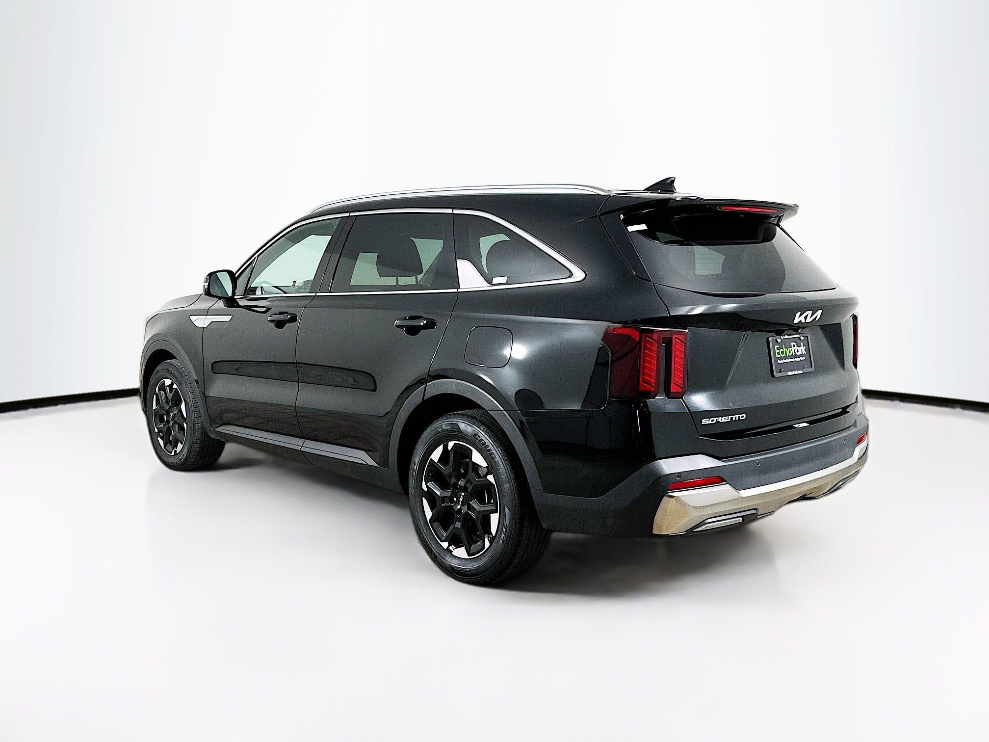 Used 2024 Kia Sorento S image 5