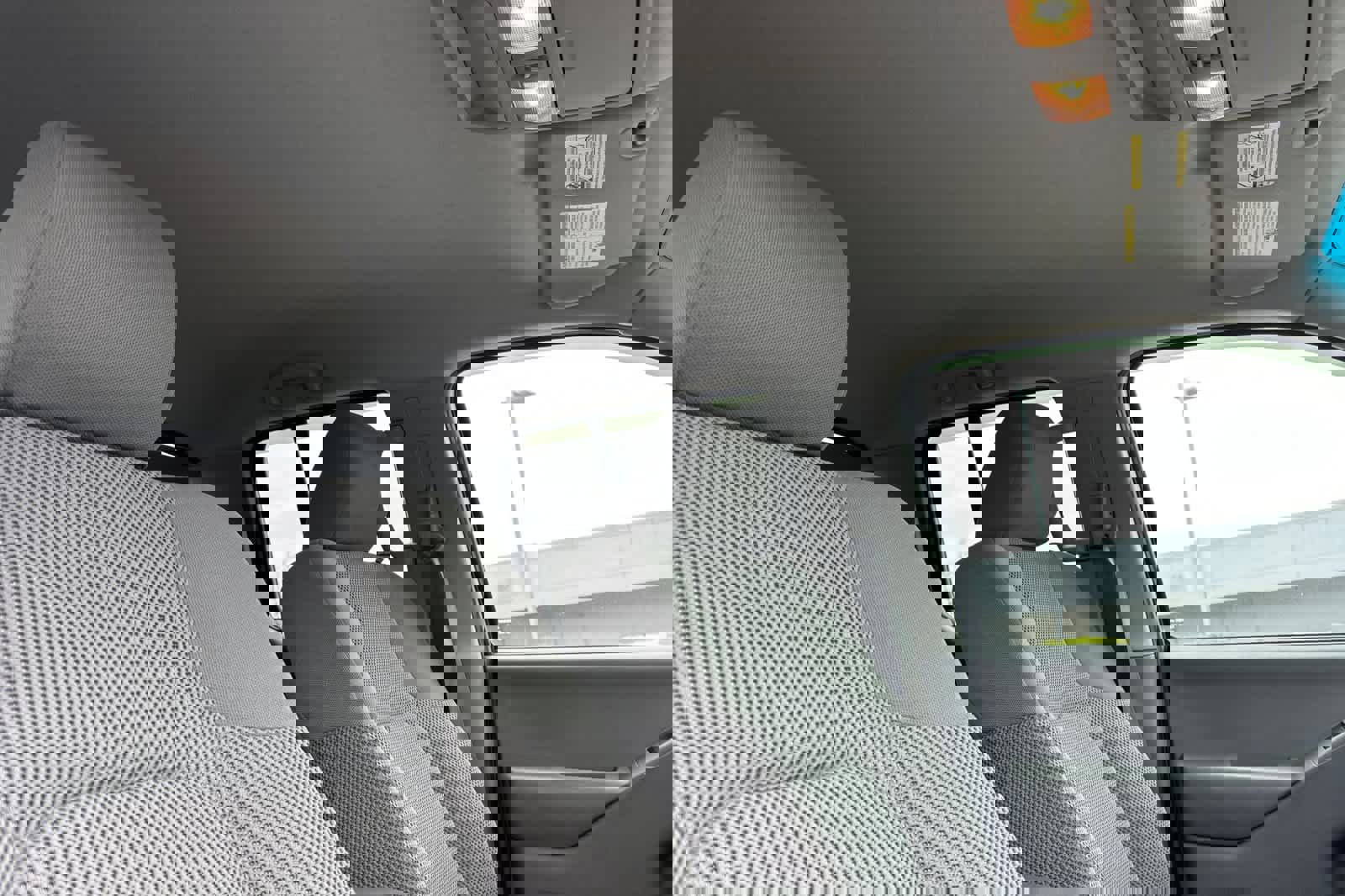 Used 2018 Nissan Frontier SV image 16