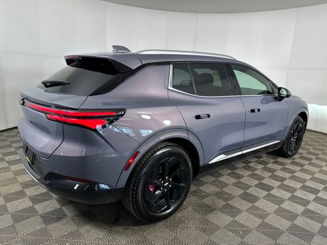 Used 2025 Chevrolet Equinox EV LT w/ Convenience Package image 3