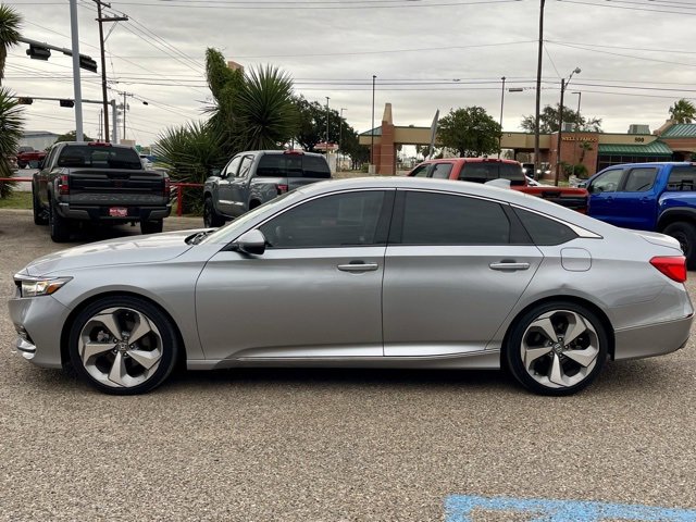 Used 2020 Honda Accord Touring image 3