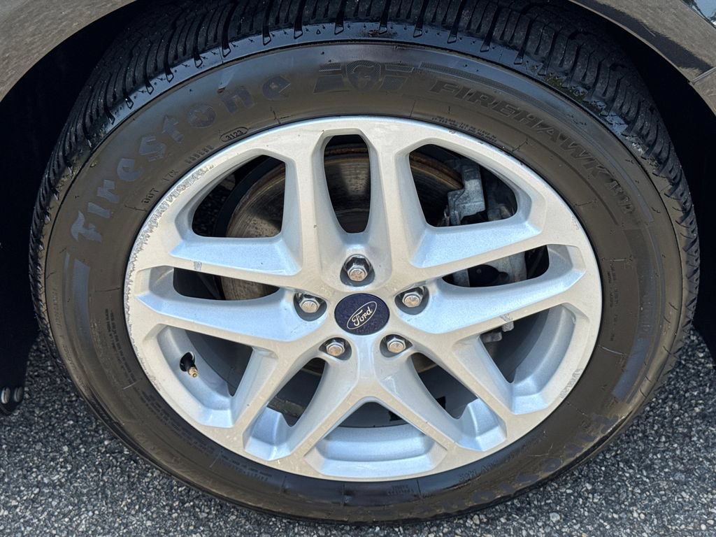 Used 2014 Ford Fusion SE FWD image 14