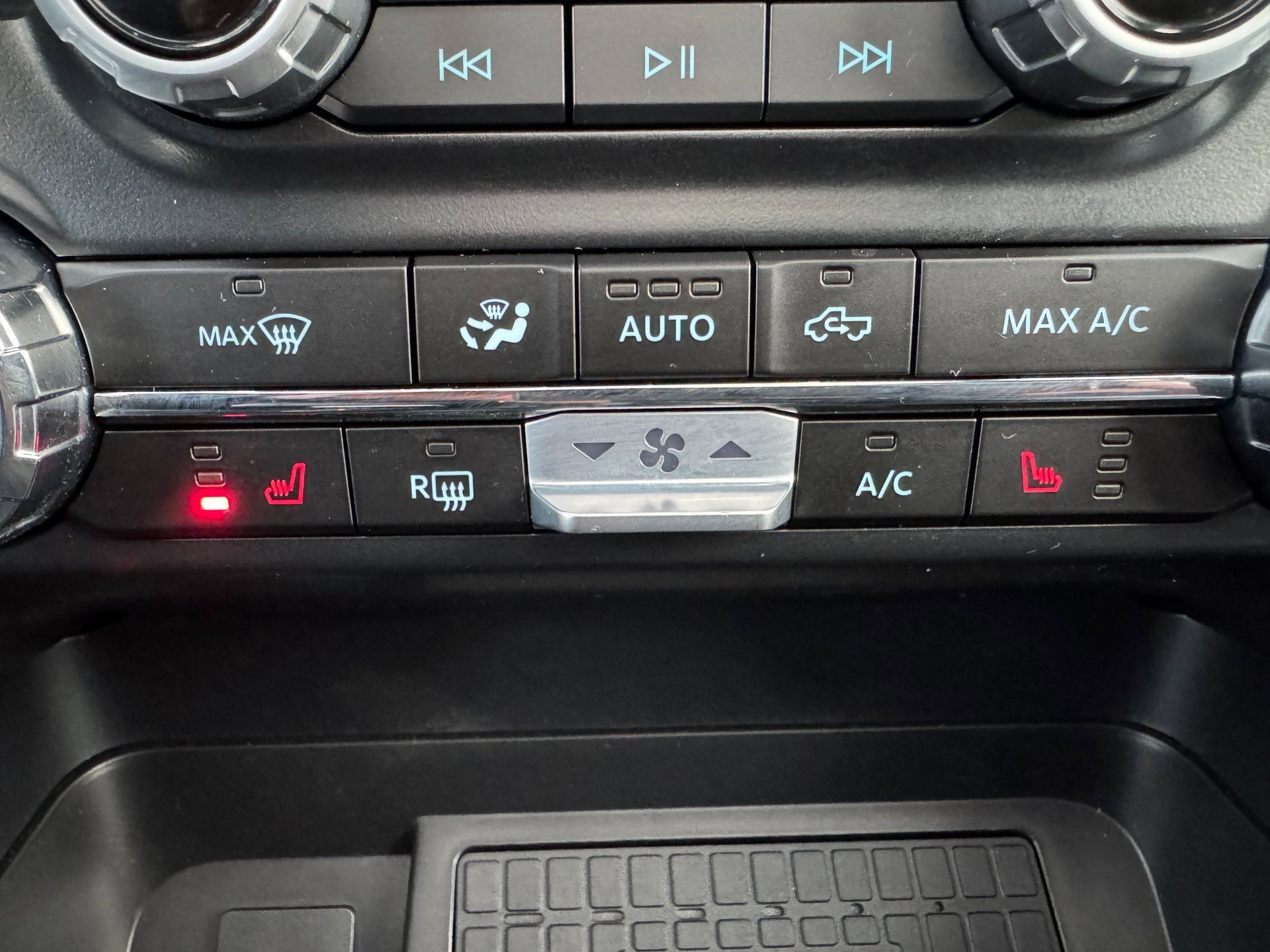 Used 2024 Ford F150 XLT w/ Equipment Group 303A High image 26