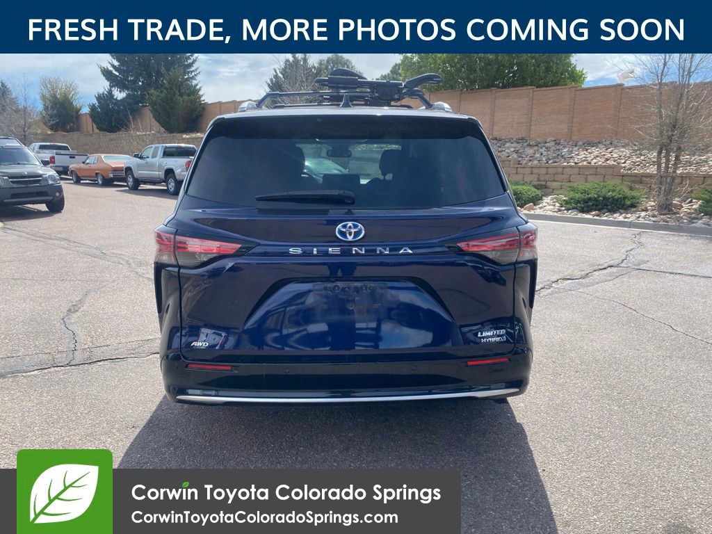 Used 2022 Toyota Sienna Limited AWD/4WD image 6
