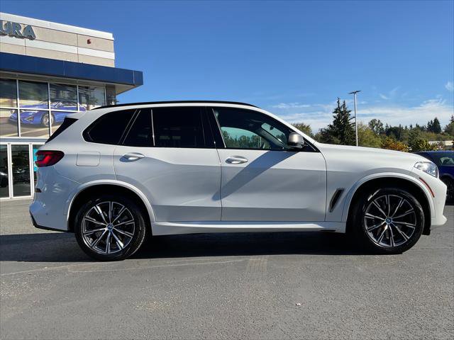 Used 2020 BMW X5 M50i w/ Executive Package image 16