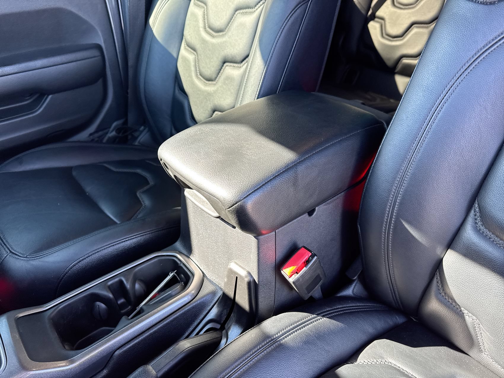 Used 2023 Jeep Gladiator Sport AWD/4WD image 22