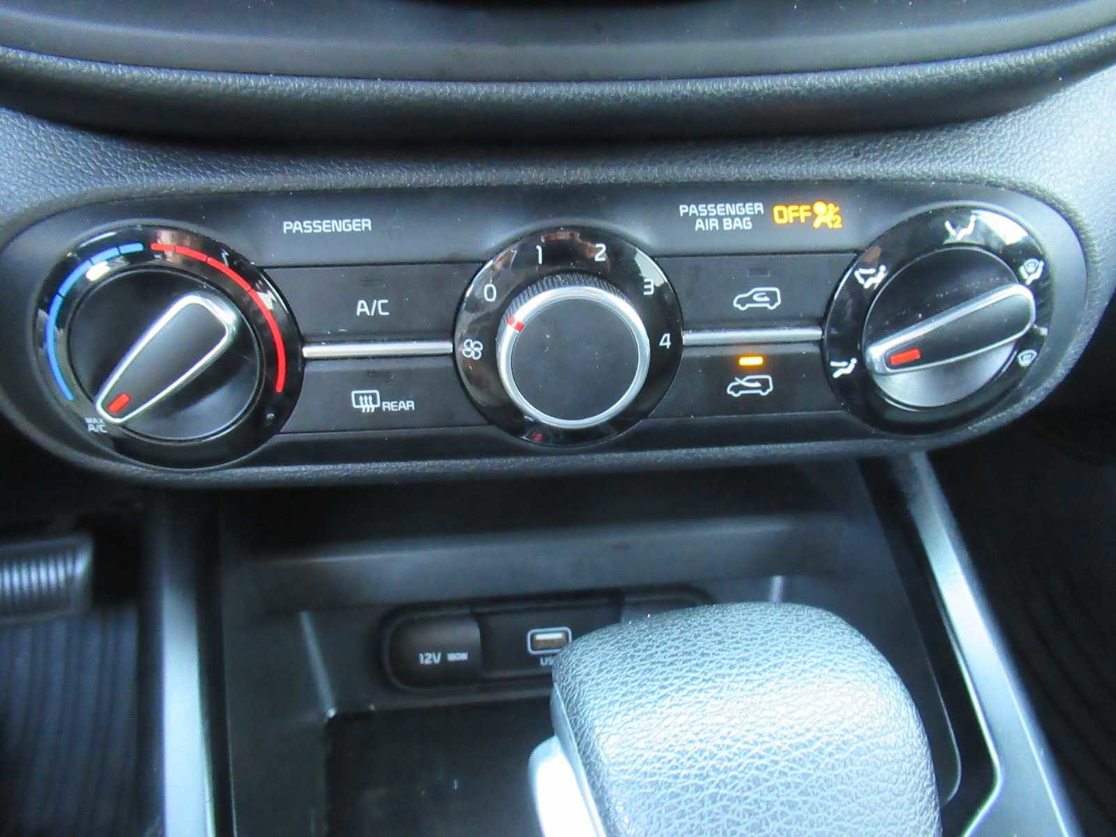 Used 2020 Kia Soul LX image 35