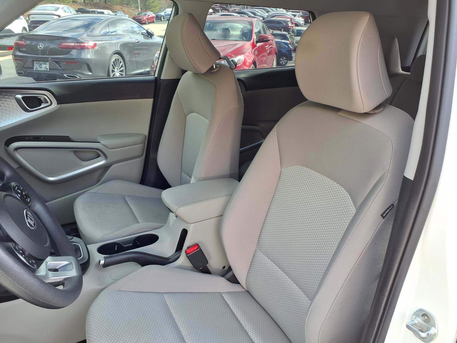 Used 2021 Kia Soul LX image 12