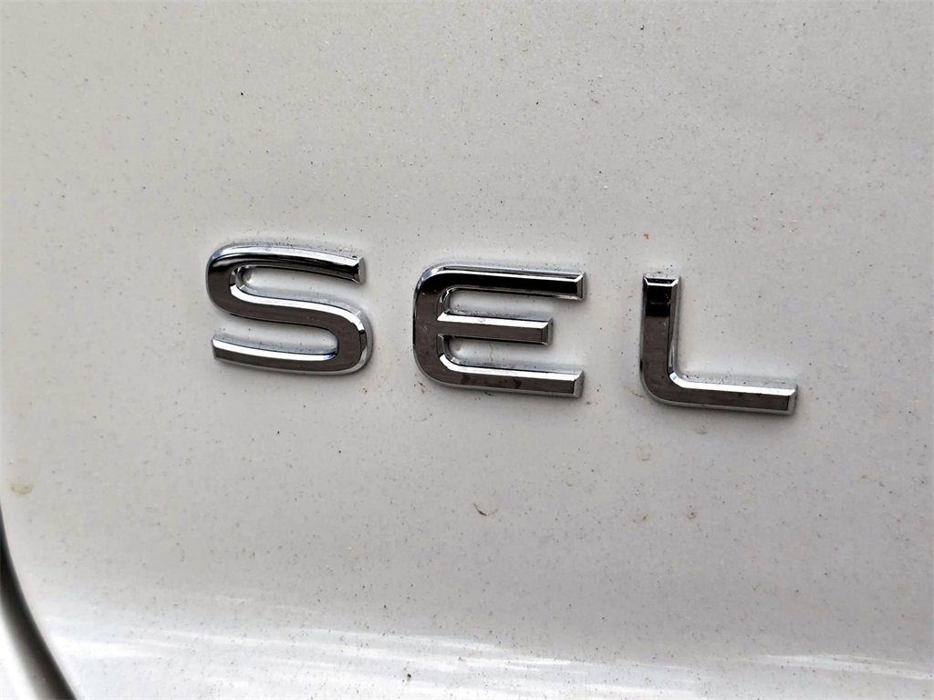 New 2025 Volkswagen Atlas Cross Sport SEL Premium R-Line image 8
