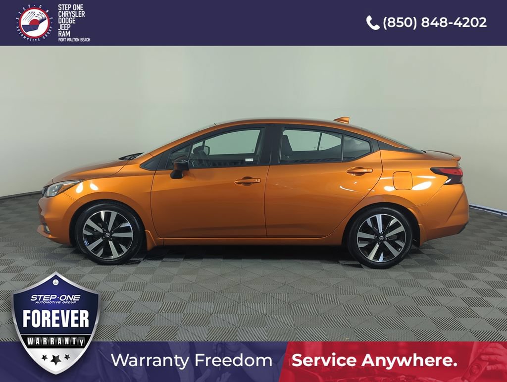Used 2021 Nissan Versa SR FWD image 3