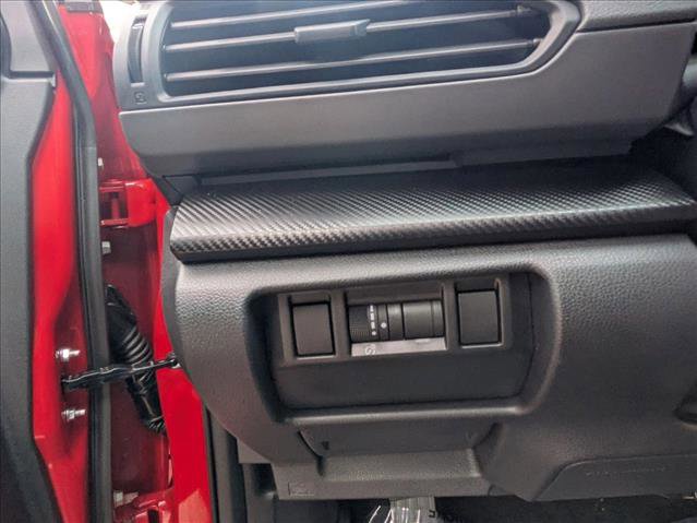 Used 2025 Subaru Crosstrek 2.0i Premium image 19