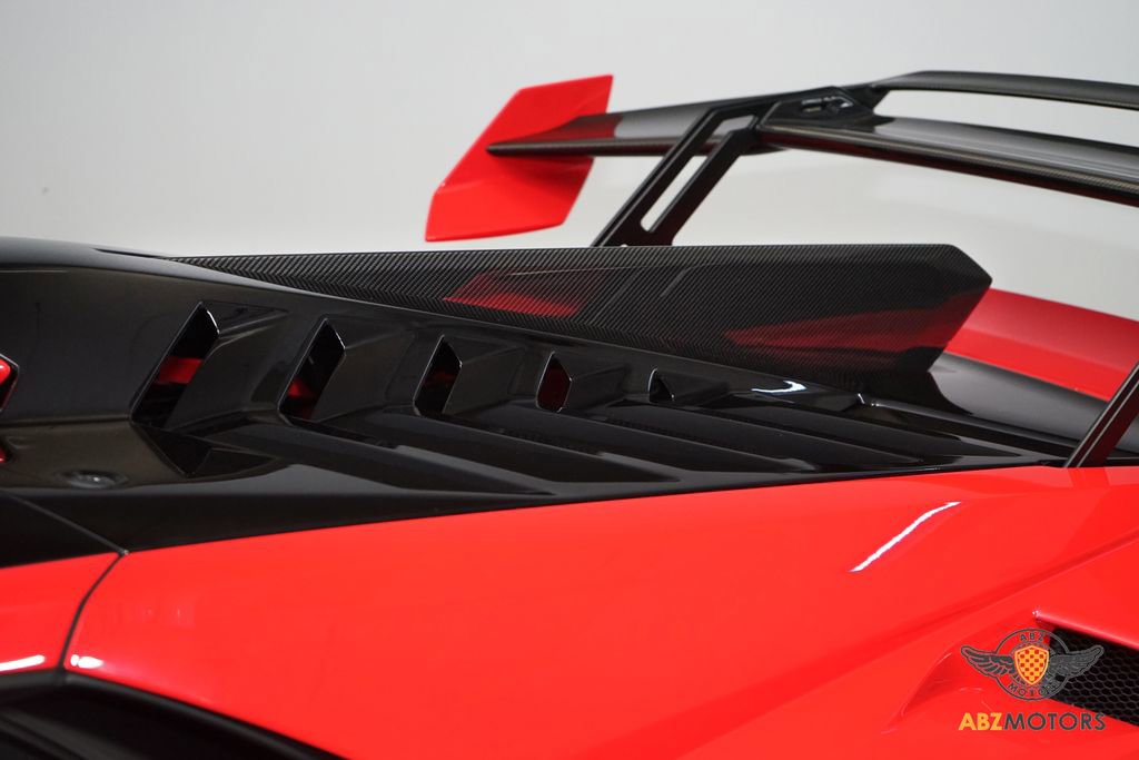 Used 2023 Lamborghini Huracan STO image 12