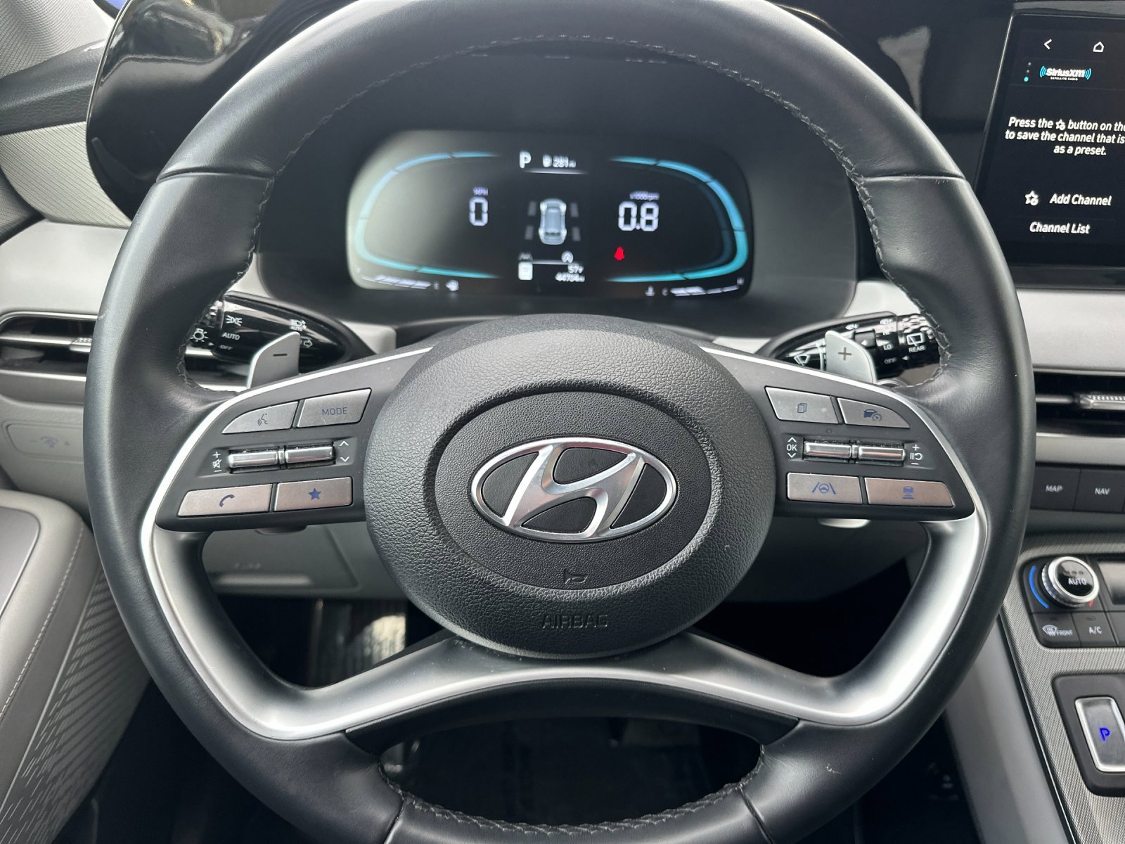 Used 2024 Hyundai Palisade SEL image 25