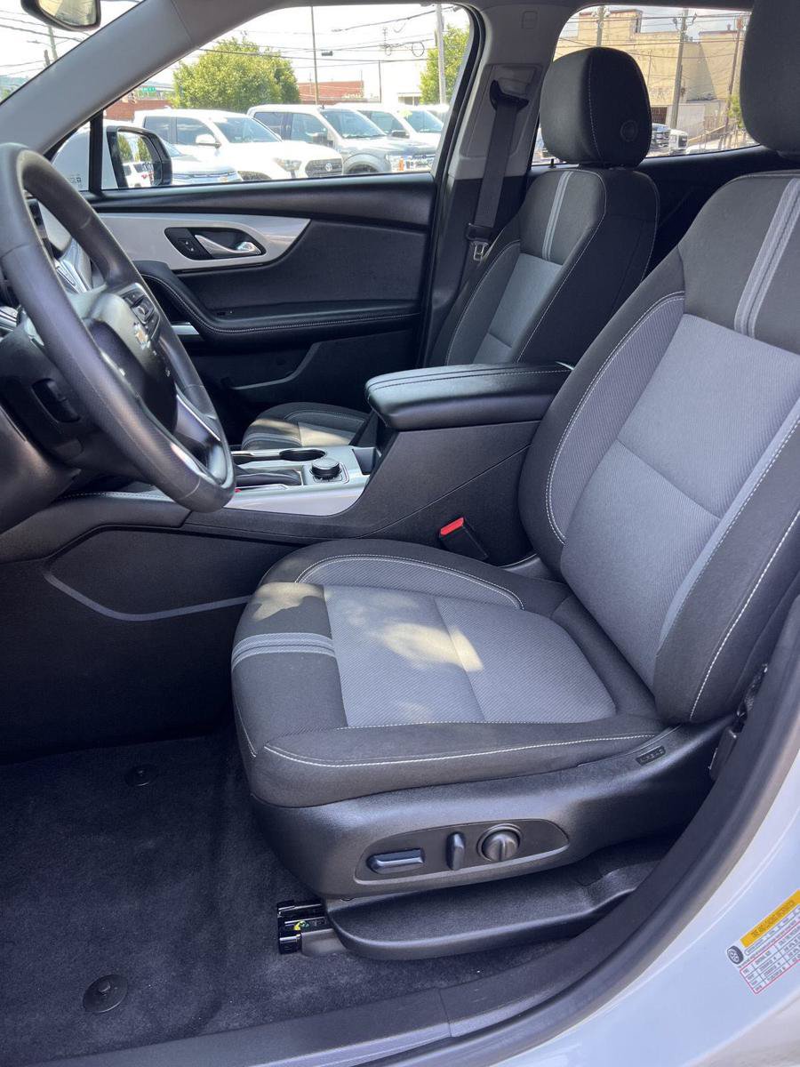 Used 2024 Chevrolet Blazer LT w/ Convenience Package FWD image 4