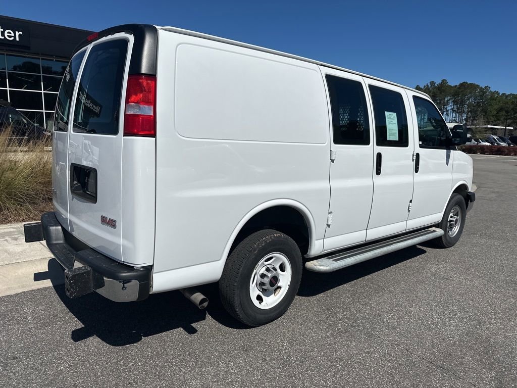 Used 2023 GMC Savana 2500 w/ Driver Convenience Package image 8