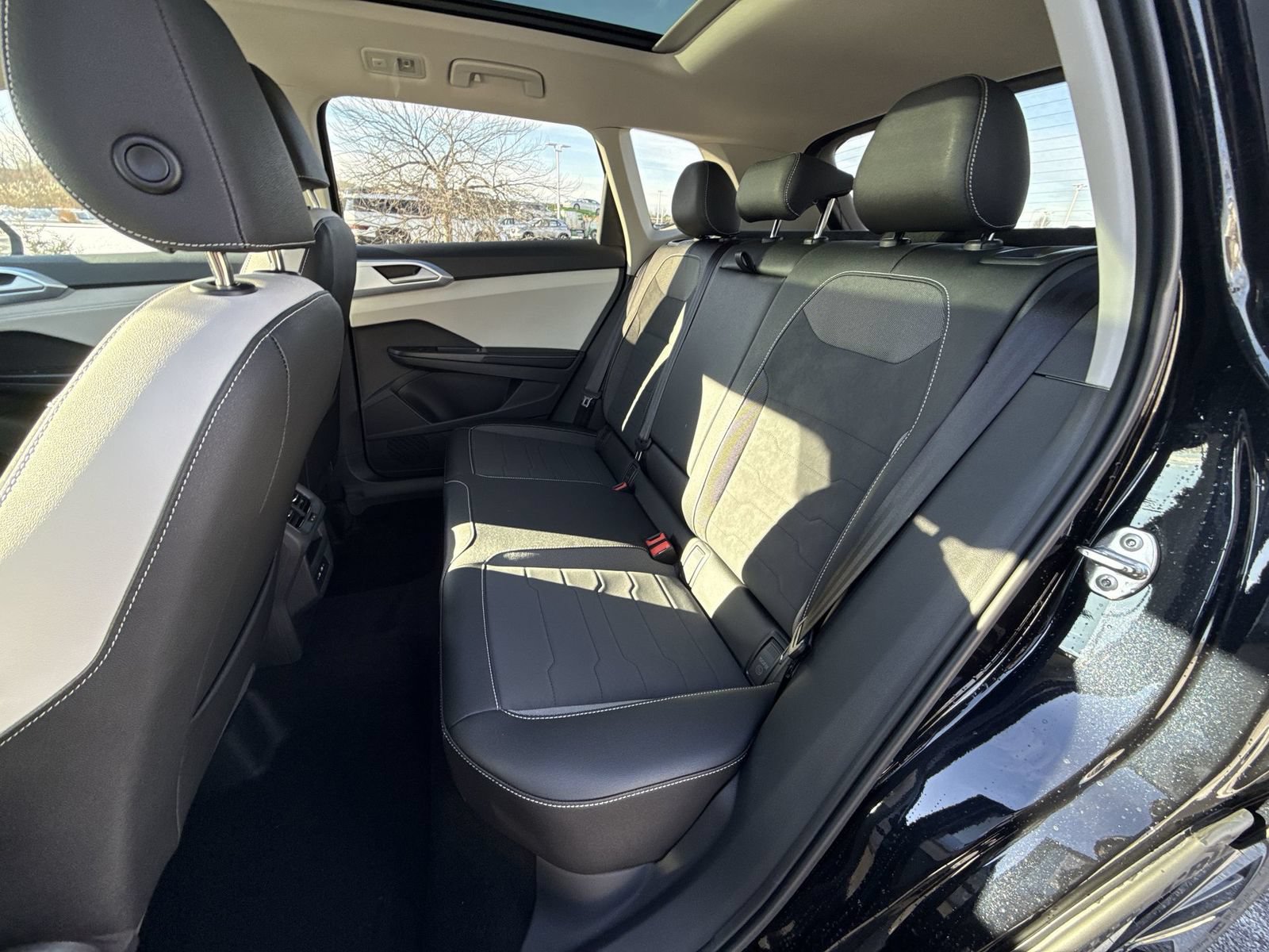 New 2026 Volkswagen Taos SE AWD/4WD image 24