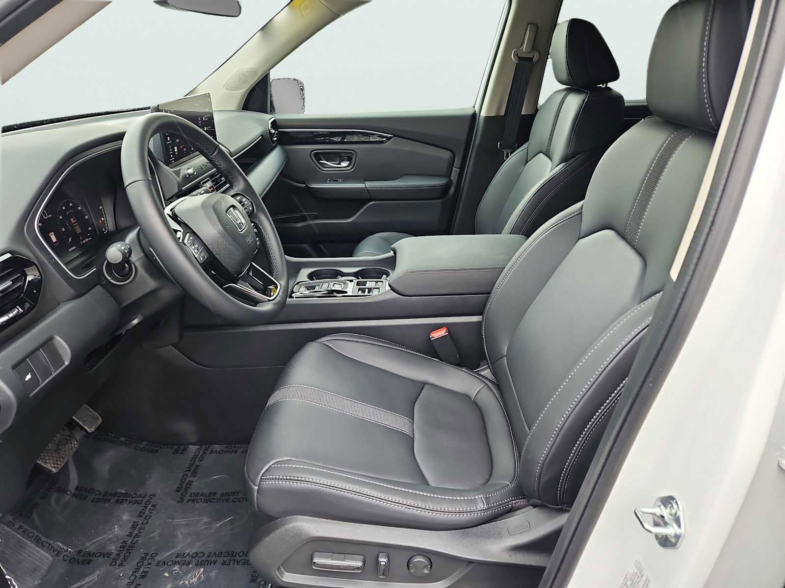 Certified 2026 Honda Passport RTL image 33