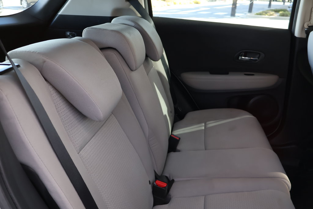 Used 2022 Honda HR-V LX image 44
