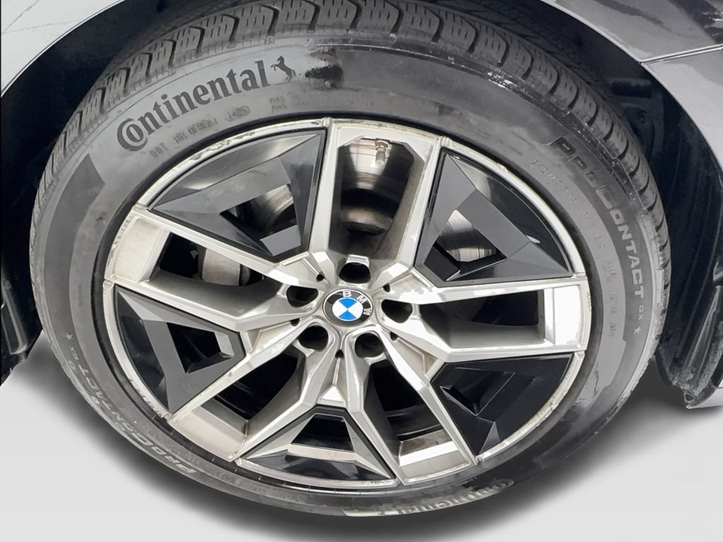 Used 2026 BMW 530i xDrive AWD/4WD image 15