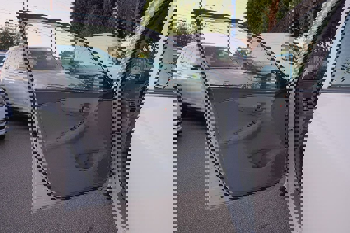 Used 2009 Toyota Corolla LE image 11