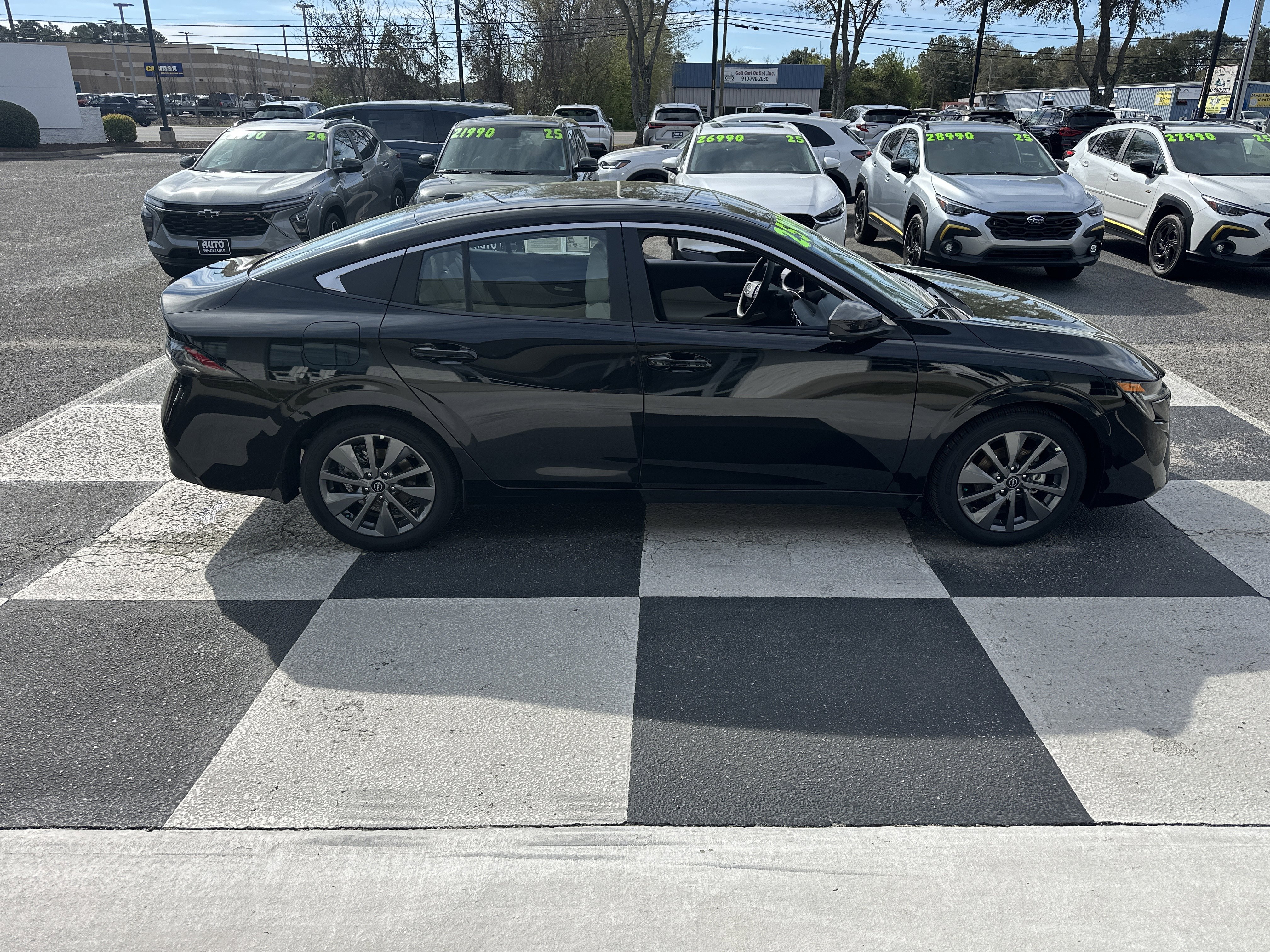 Used 2026 Nissan Sentra SL w/ Floor Mat Package FWD image 3