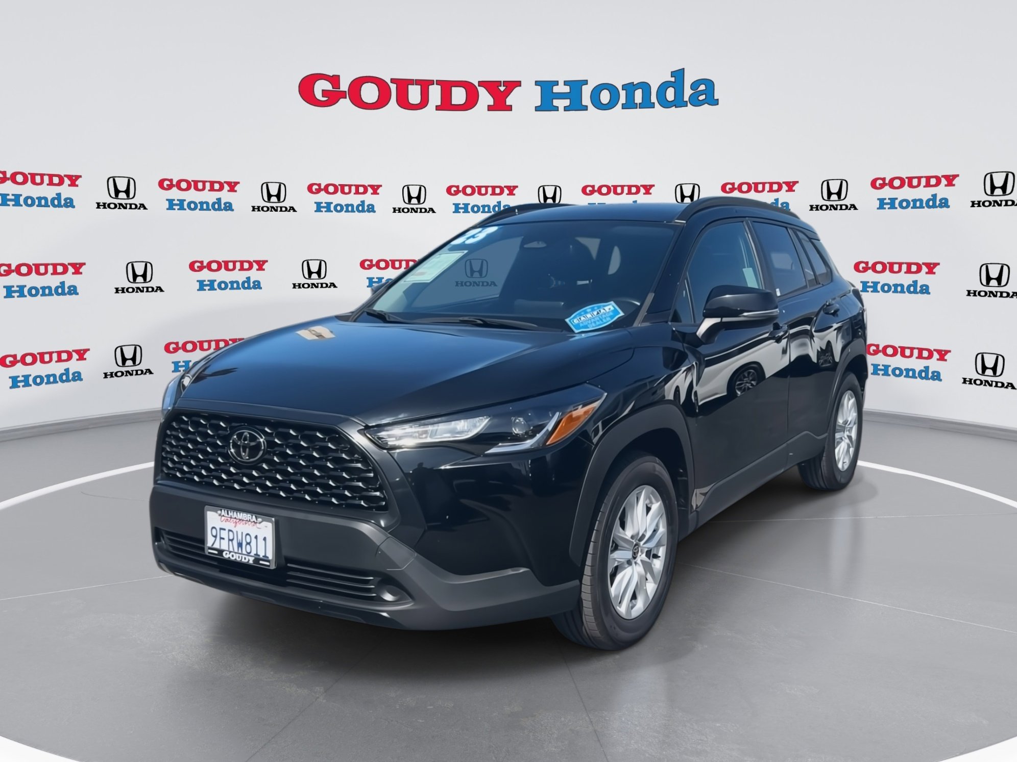 Used 2023 Toyota Corolla Cross LE FWD image 4