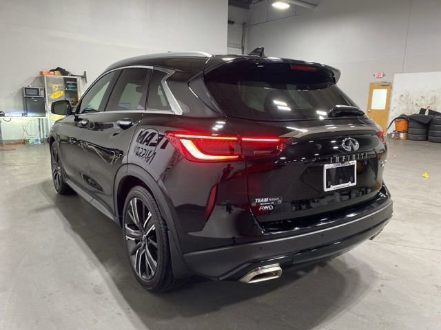 Used 2021 INFINITI QX50 Luxe w/ Appearance Package image 4