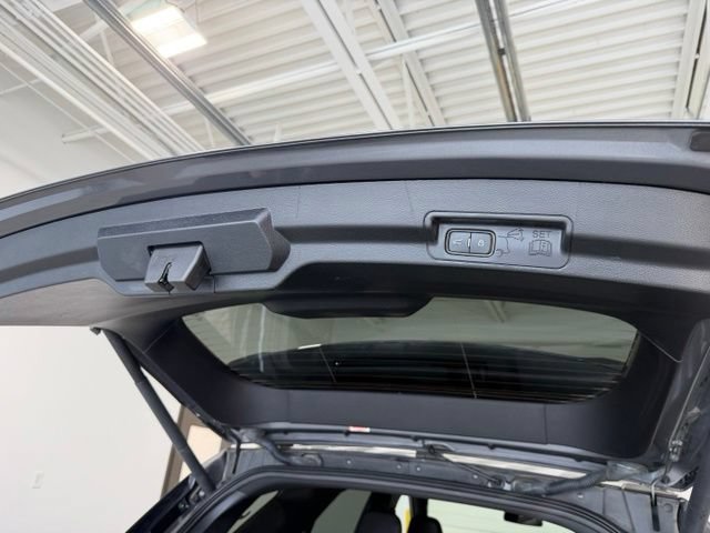 Used 2022 Ford Explorer ST w/ Equipment Group 401A AWD/4WD image 36
