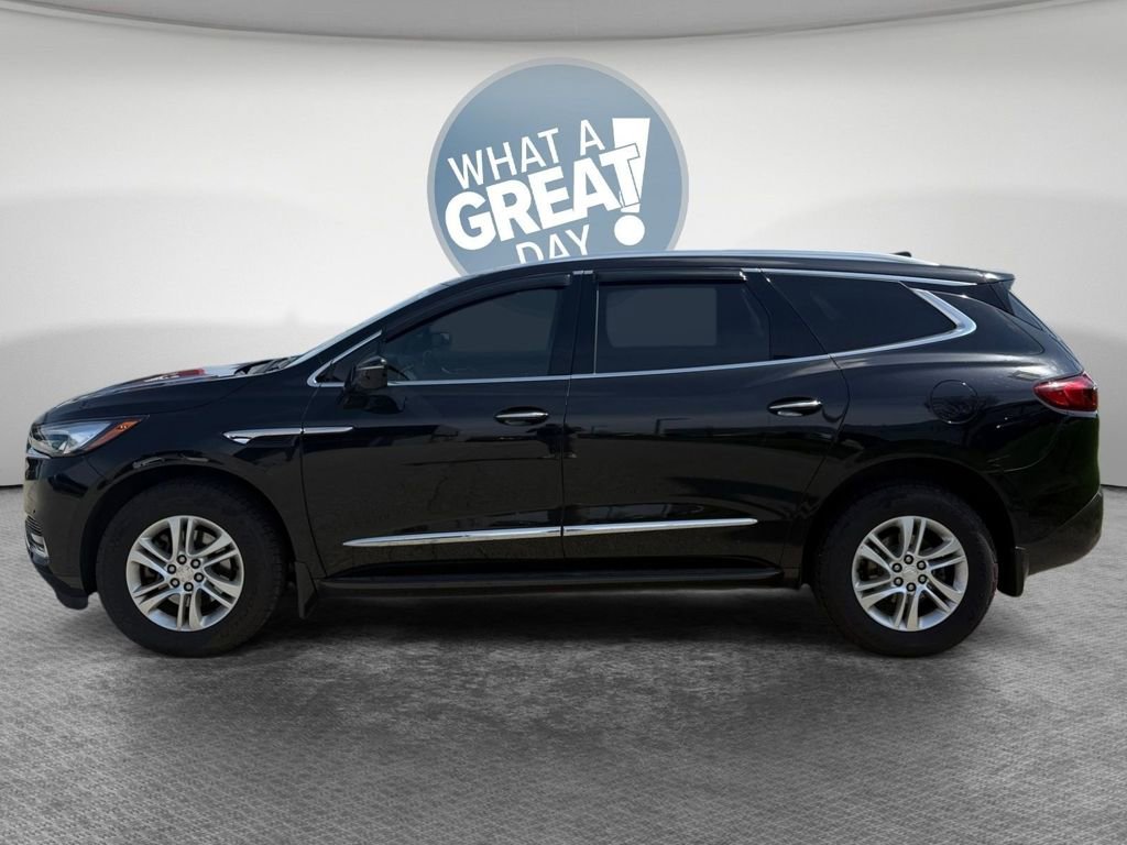 Used 2019 Buick Enclave Essence w/ LPO, Luxury Package image 4