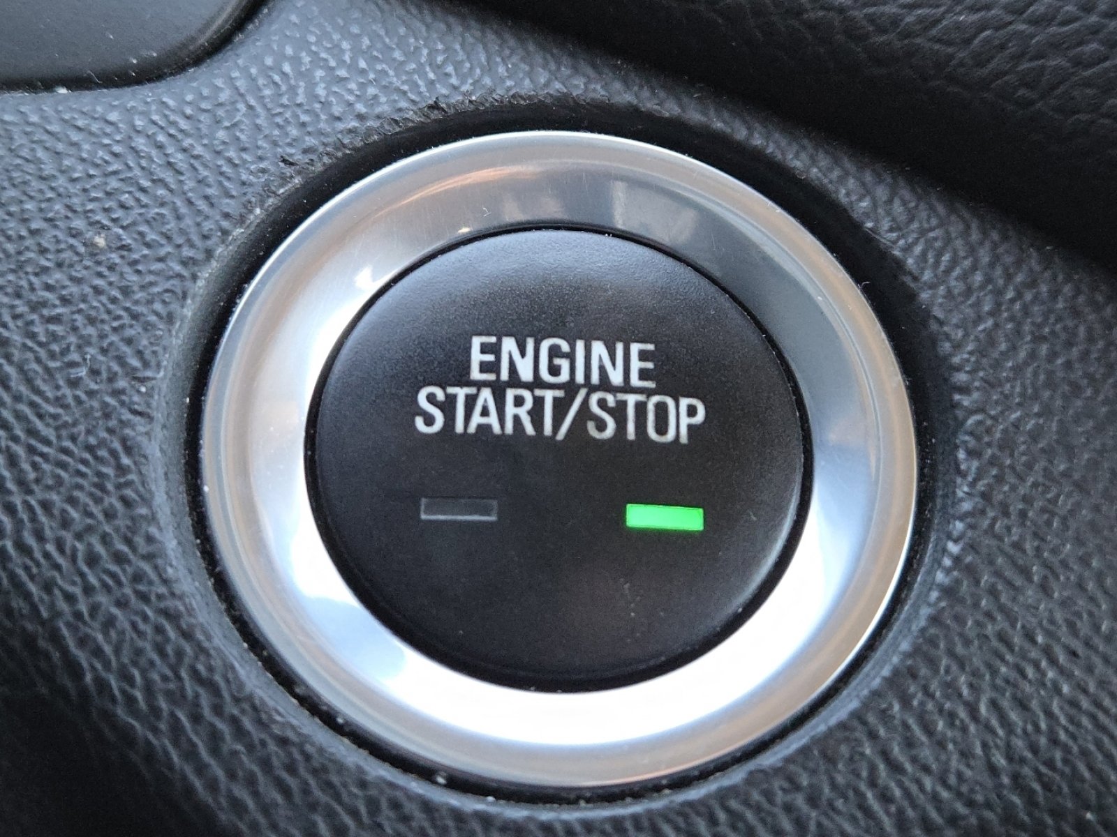 Used 2021 Chevrolet Equinox LT image 32