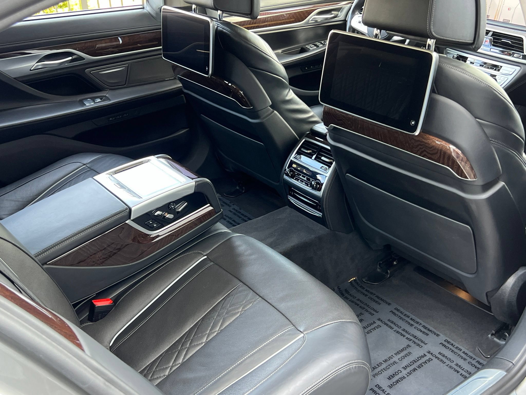 Used 2021 BMW M760i xDrive AWD/4WD image 23