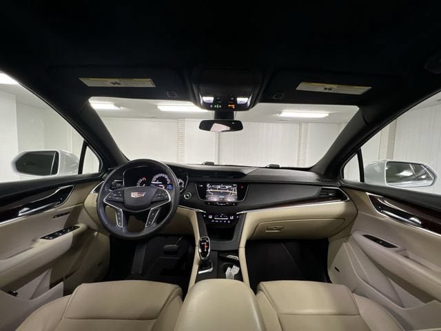 Certified 2018 Cadillac XT5 Luxury w/ Driver Awareness Package AWD/4WD image 21