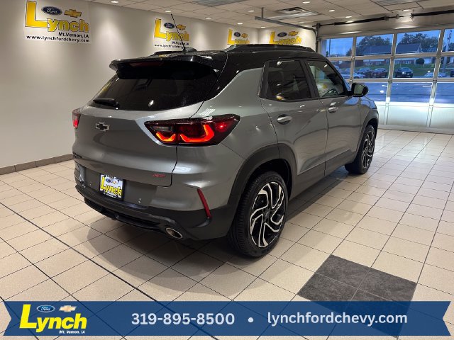 Used 2025 Chevrolet TrailBlazer RS w/ Convenience Package AWD/4WD image 25