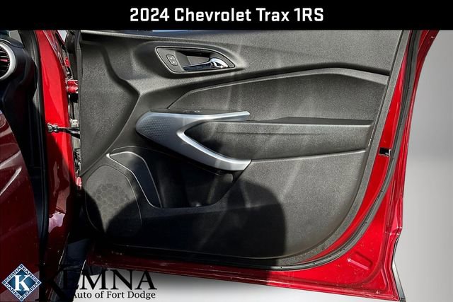 Used 2024 Chevrolet Trax RS w/ Driver Confidence Package image 28