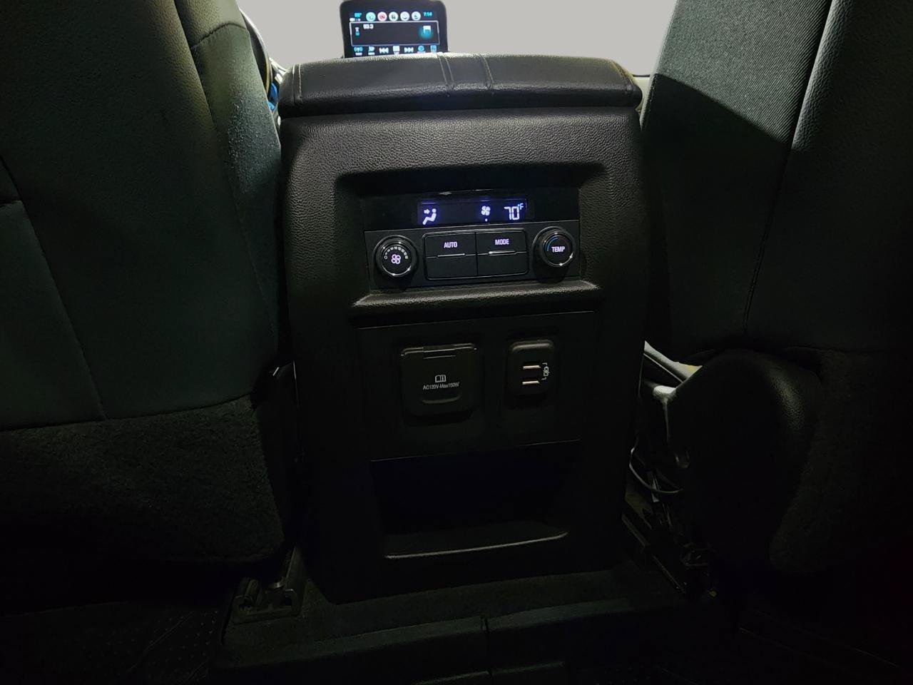 Used 2019 Chevrolet Traverse LT w/ LT Premium Package AWD/4WD image 31